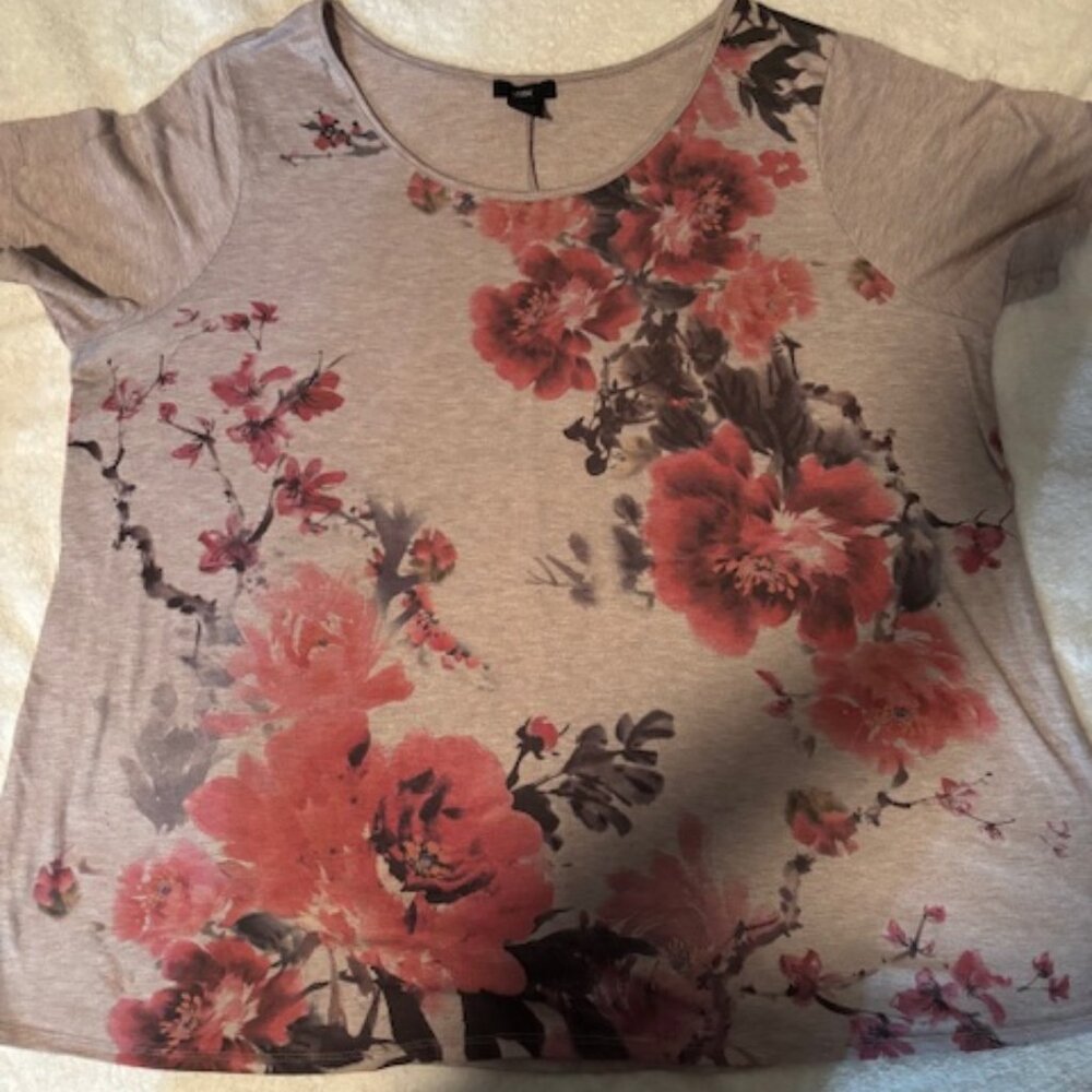 Leebe Women's 3X Short Sleeve Floral T-Shirt